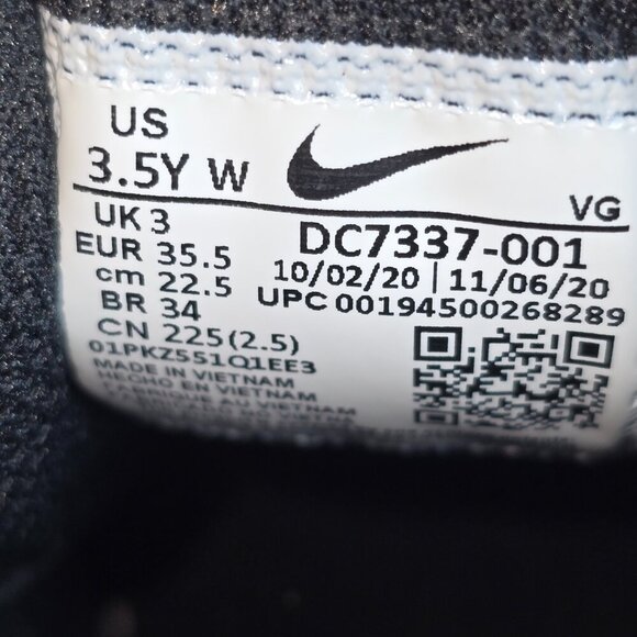 YOUTH NIKE VAPOR BASEBALL CLEATS BLACK WITH WHITE STRIPING SIZE 3.5 NWOT - Picture 10 of 10